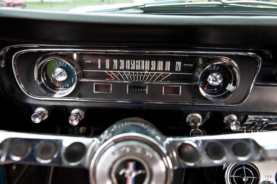 Ford Mustang Fastback 1965 года  (фото 6 из 52)